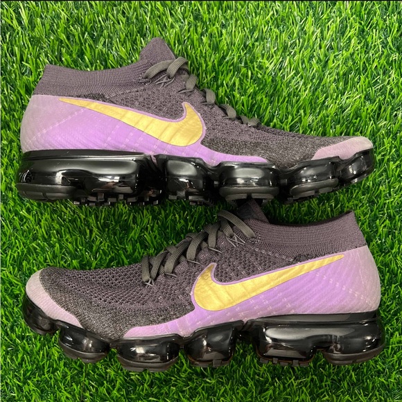Nike Other - Nike Air VaporMax Flyknit Thunder Gridiron Velvet Promo Sample